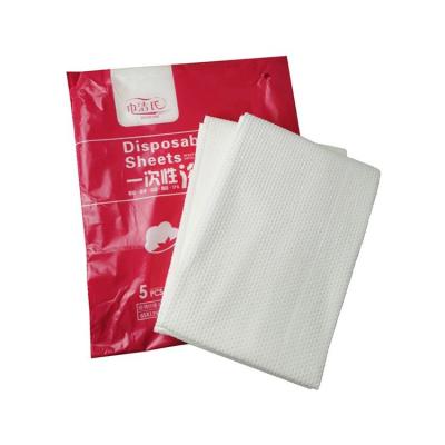 China White Square Non Woven Fabric Bath Towels Disposable Soft Disposable Shower Towel for sale