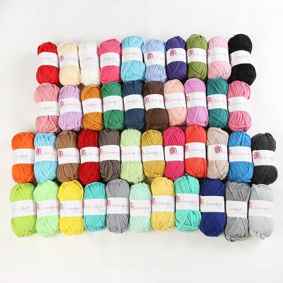 China Wholesale Price Anti-bacteria 0.1NM 100g Baby Dyed 100% Polyester Fuzzy Chenille Hand Knitting Velvet Fancy Yarn For Sale for sale