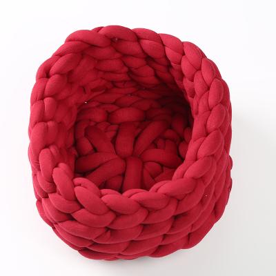 China Travel China Factory Price Pet Nest Hand Knit 100% Polyester Chunky Chenille Yarn Pet Bed Coolers for sale