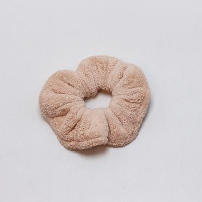 China Fashion hair scrunchies high quality fashionable hair scrunchies wholesale big hair scrunchies for sale