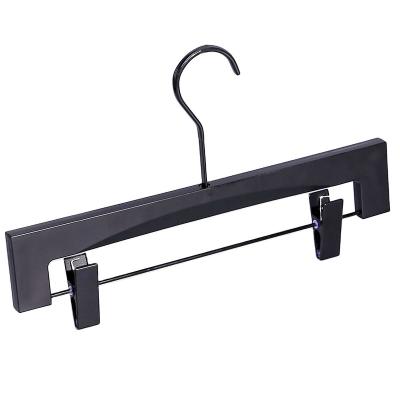 China Morden Luxury Black Plastic Mens Bottom Pant Hangers Hangers With Metal Clips for sale