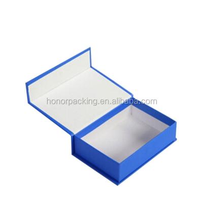 China China Handmade Wholesale Magnetic Closure Gift Boxes For Scarves Making Machine Price for sale