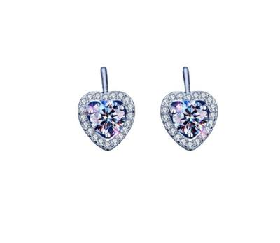 China Cute Wholesale 0.5ct Moissanite Heart Shape Sterling Silver 925 Moissanite Pave Heart Stud Earrings for sale