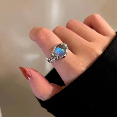 China 925 Sterling Silver Vintage Birthstone Victorian Natural Style Silvershake Engagement Vintage Oval Moonstone Ring for sale