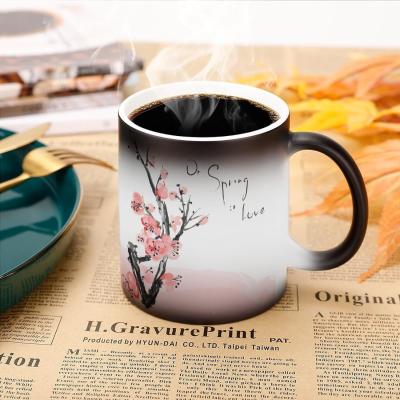 China Ceramic Color Changing Mug Birthday Gifts for Men Women Heat Changing Coffee Mug Cup with Heart 16 oz for sale