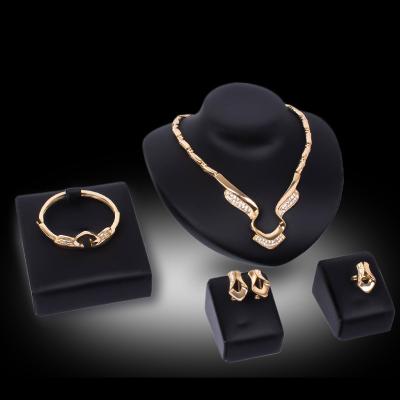 China Good Quality CLASSIC Various Fashion Dubai Bridal Jewelry Set Stainless Made in China Wholesale for sale