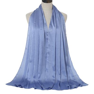 China Elegant Feeling Summer Malaysia Hijab Khimar Women Pleat Chiffon Hijabs Islam Silk High Quality Soft Soft Rollover Protector For Lady for sale