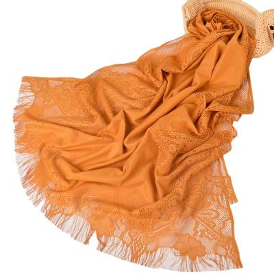 China Soft Soft Border Supply Lace Solid Color Feeling Women Hijab Muslim Hijab Scarf for sale