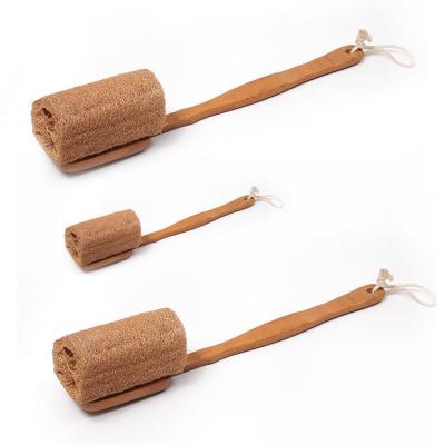 China The Long Handle Organic Loofah Bamboo Bath Brush With Handle Shower Bath Cleaning The Long Sponge Loofah Bamboo Brushes for sale