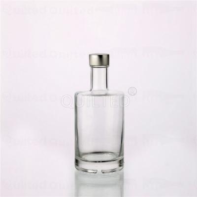 China Top Selling 375ml Beverage Glass Bottles Gin Packaging Bottle With Screw Lids for sale