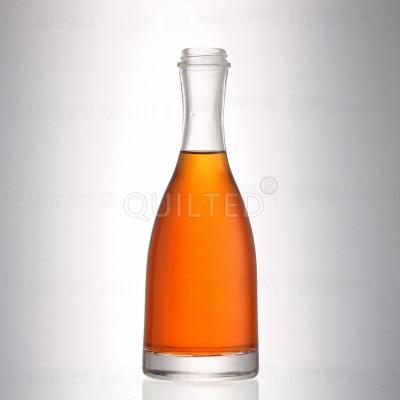 China Custom Liquor Clear Empty Champagne Whiskey Wine Glass Fancy Beverage Bottle With Screw Lid for sale