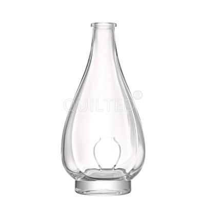 China High Quality Good Quality Whiskey Glass Vodka Beverage 500ml Liquor Drinking Bottle With Lid for sale