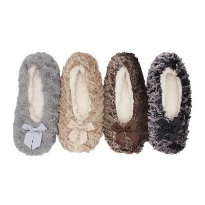 China Anti-slippery soft scrambled non-slip exciting slippers with a neat bow for sale