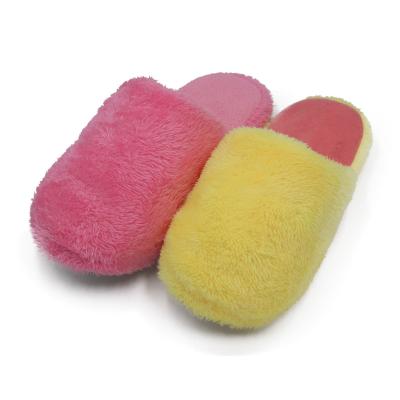 China Anti-Slippery Women's Winter Slippers Comfortable Soft Plush Warm Slip On Bedroom Shoes Anti-skid Fluffy Fur Indoor Outdoor Bedroom Slippers for sale