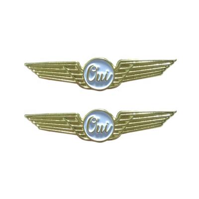 China Custom Europe Gold Metal Airline Badge Eagle Lapel Pin Wing Pilot Badge for sale