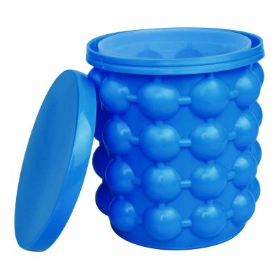 China Custom Logo Portable Half Round Ice Chips Ice Bucket with Lid Pub Occasion Blue and Red for sale