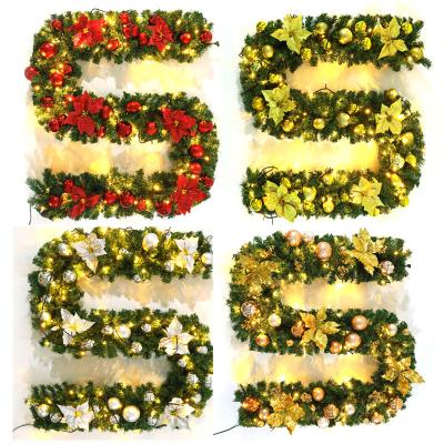 China Pre Lit Wreath for Shopping Mall Hotel Outdoor Decorative Door Hanging Decoration for sale