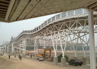 China Modern Design Steel Pipe Trusses Prefabricated Steel Pedestrian Bridges for sale