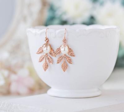 China 2018 Eco-Friendly Rose Gilt Earrings Leaves Chic And Stylish Earrings Dangling Leaf Earrings for sale