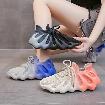 China Massage 2021 Factory Wholesale OEM Fashion Breathable Sports Sneakers Woman Latest Knitted Running Sneakers New Arrivals 2021 for sale