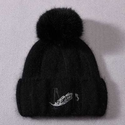 China Fashion COMMON Wool Knitted Hat Factory Wholesale Unisex Outdoor Thick Warm Knit Beanie Embroidered Custom Logo for sale