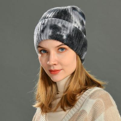 China COMMON Beanie Hat Winter Tie Dye Unisex Casual Colorful Warm Striped Winter Knit Beanie Cap for sale