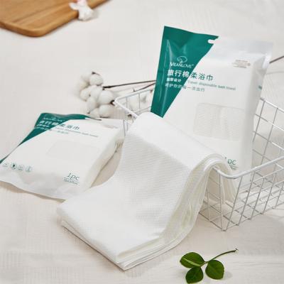 China Cleaning Individually packed disposable travel towel with Wet/dry large size hotel bath towel for baby and adult towel for sale