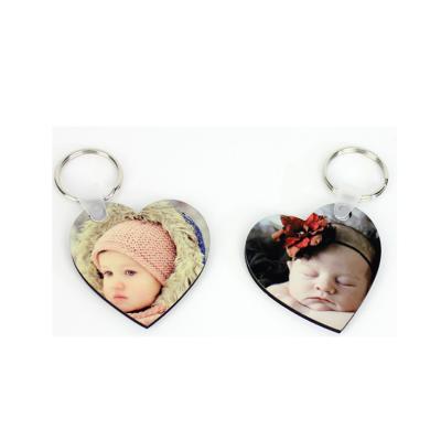 China Yinsa HK006 Custom Heart Key Chain Blank MDF Wood Printable Wooden Sublimation Key Rings for sale