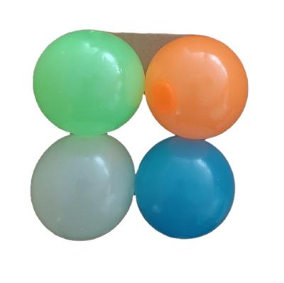 China children & Adults Relaxing Glow In Dark Ceiling Sticky Balls Toy Glow In Dark Ceiling Spray And Hook Ball for sale