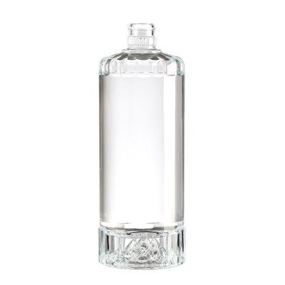 China High Clear Transparent Beverage Glass 500ML Wine Bottles With Custom Embossing Patterns Bar Top Cap For Brandy Spirits for sale