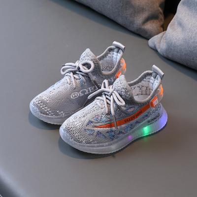 China Flat Autumn Breathable Running Sneakers Kids Knitted Lighted Sneakers Baby Toddler Shoes Kids Sport Shoes With Led for sale