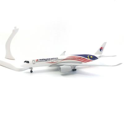 China Toy Factory Model Direct Supply 20CM Malaysia A350 Alloy Diecast Airplane Model For Decorate for sale