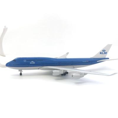 China Diecast Toy 20CM Alloy KLM Diecast Scale Present For Kids Airliner Airplane Model for sale