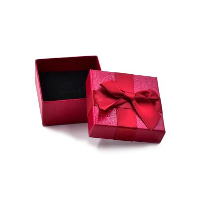 China Modern Simple Paper Bow Paper Pendant Box Set Small Tiandi Necklace Box for sale