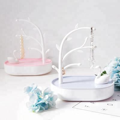 China Plastic Jewelery Display Home Decoration Tree Shape Jewelry Display Stand Swan Necklaces Rings Show Rack for sale