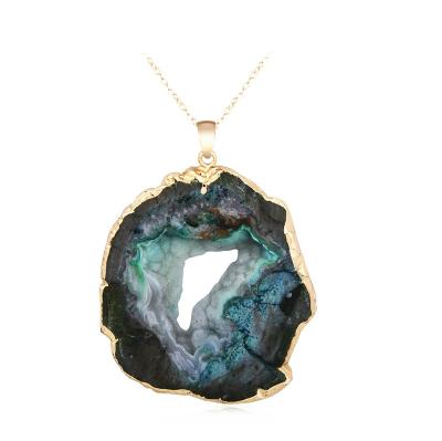 China Eco-friendly Natural Agate Slice Gold Plating Color Agate Pendant For Women Necklace for sale