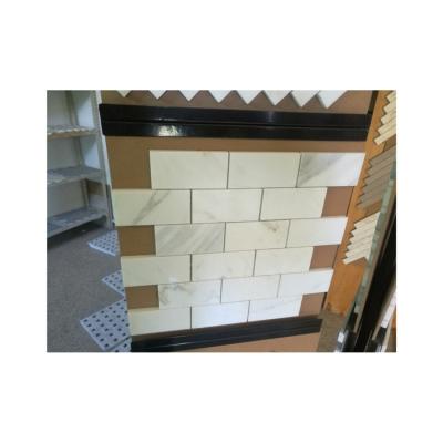 China Modern professional high quality marble material wall mosaic look lower prices honed or tumbled white marble tiles mosaic decoration for sale