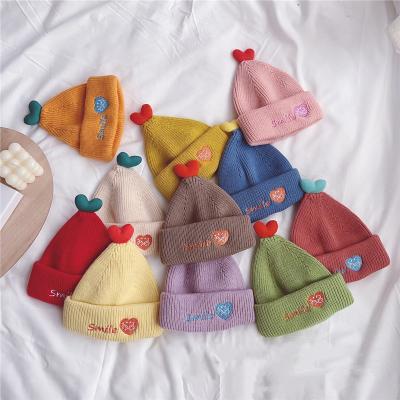 China Fashion New Design Cheap Kids Winter Knitted Hats Baby Beanie Hat Custom Logo 1-3Y for sale