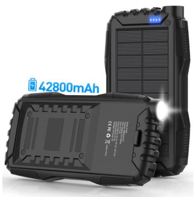 중국 Hot Solar Panel Charge In Amazon Built In Torch 42800mAh Solar Power Bank Super Strong Lightweight Portable Charger 판매용