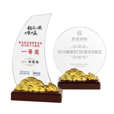 China Custom Shaped Original Acrylic Cube Awards In China New Product for sale