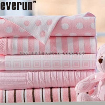 China 50CI97 PORTABLE Baby Blanket 100%cotton Cashmere Polka Dot Jacquard Knit Blanket White Earth Pink Dot Knit Blankets for sale