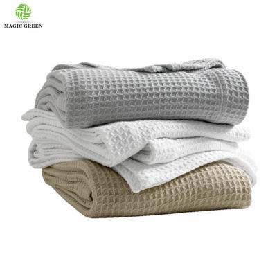 China Amazon Hot Selling 100% Cotton Organic Jacquard Ring Spun Spin Star Hotel Premium Yarn Waffle Thermal Cellular Woven Throw Blanket for sale