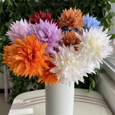 China Bulk Fabric Centerpiece Artificial Flower Decor 3 Flame Chrysanthemum Silk Balls for sale