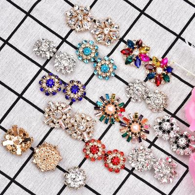 China Viable Crystal Rhinestone Buckle Metal Leg Button/Flat Back With Holes Flower Brooch Decor DIY Clothes Denim Pocket Dress Accessories for sale