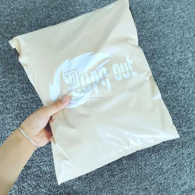 China Good Quality Black Luxury Mailing Poly Bag Mailer Clothing Mailing Bags for sale