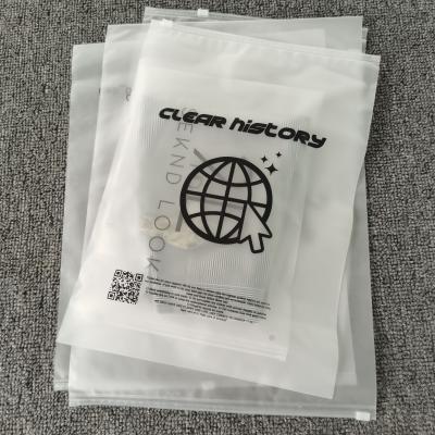 China Recyclable Customized Printed Plastic Packaging PVC PE Bag T-shirt Clothes Slider Zipper Lock Bag Clothing Zipper Bag for sale