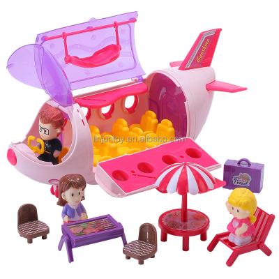 China The comic book toy A family of three convertible travel toys over each set of family sets of family barbecue plays the house plays the house for sale