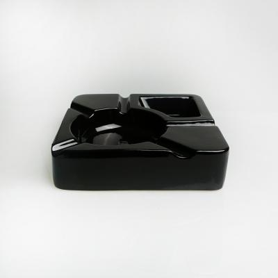 China Handmade High Quality Square Black Pocket Cigar Portable Ashtray for sale