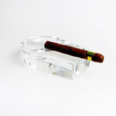 China Handmade wholesale modern new design transparent crystal glass cigar ashtray for sale