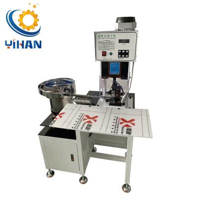 Chine Machine de crimpage semi-automatique de la plaque d'alimentation par vibration pour les terminaux en vrac à vendre